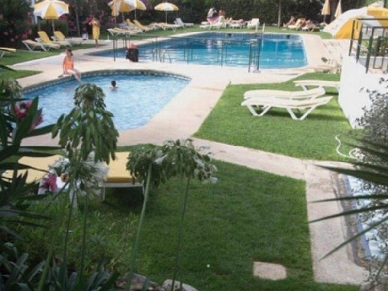 Apartamentos Alvaflor Quarteira Εξωτερικό φωτογραφία