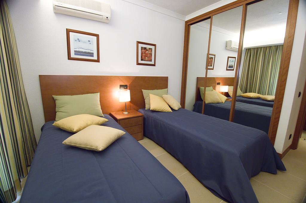 Apartamentos Alvaflor Quarteira Εξωτερικό φωτογραφία