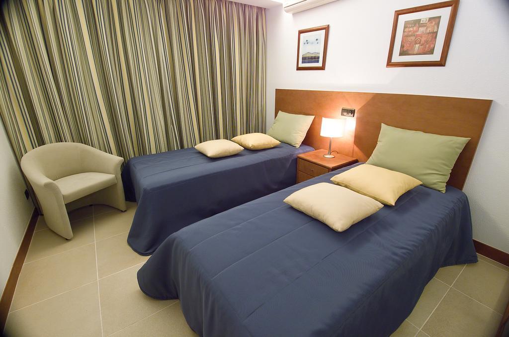 Apartamentos Alvaflor Quarteira Εξωτερικό φωτογραφία